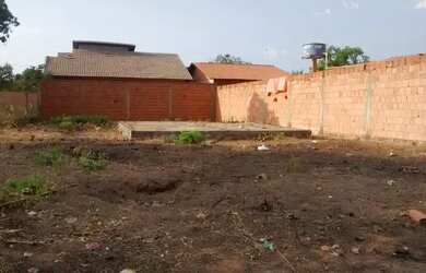 Imagem: O terreno possui 300m² de Área e está localizado em Plano