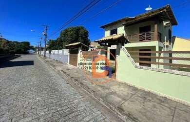 Imagem: A casa possui 3 Dormitórios, 3 Banheiros, 3 Vagas na garagem