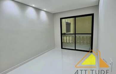 Imagem: O apartamento possui 2 Dormitórios, 1 Banheiro, 2 Vagas na