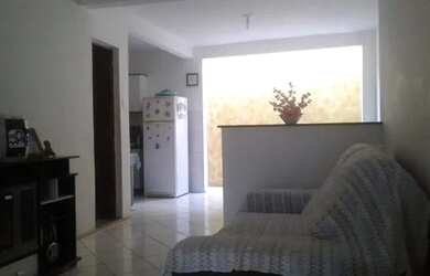 Imagem: A casa possui 3 Dormitórios, 1 Banheiro, 72m² de Área e