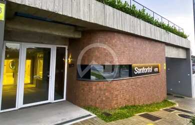 Imagem: O apartamento possui 3 Dormitórios, 1 Banheiro, 2 Vagas na