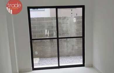 Imagem: A casa em condomínio possui 3 Dormitórios, 2 Banheiros, 1