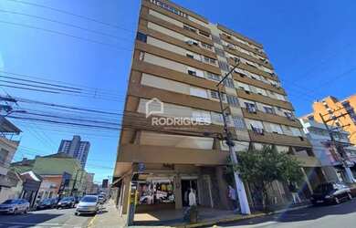 Imagem: O apartamento possui 2 Dormitórios, 2 Banheiros, 75m² de Área