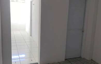 Imagem 4: Aluga um apartamento no chão