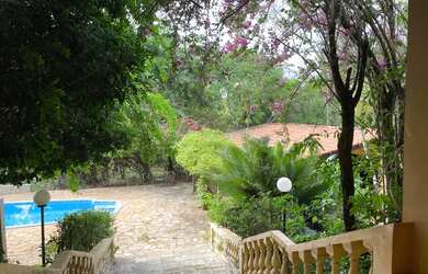 Imagem 8: Chácara para eventos. Piscina, Churrasqueira, Acomodam 30 pessoase5 Vagas...