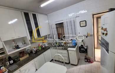 Imagem 8: Ampla casa com edícula, à venda, com 200 m², 3 quartos em Vila Lemos, Bauru - SP