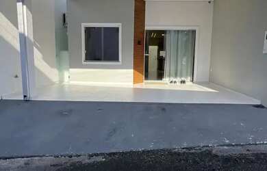 Imagem 2: Casas em Condomínio fechado no Parque 10/ 02 Qts 02 banheiro um sendo...