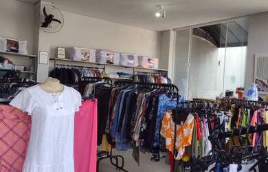 Imagem: O depósito possui 3 Vagas na garagem e está localizado em