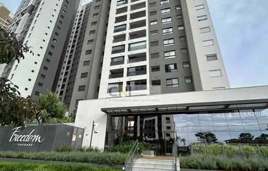 Imagem: O apartamento possui 1 Dormitório, 2 Banheiros, 1 Vaga na garagem