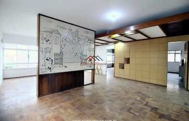 Imagem: O apartamento possui 4 Dormitórios, 4 Banheiros, 2 Vagas na