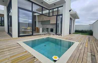 Imagem: A casa em condomínio possui 3 Dormitórios, 5 Banheiros, 4