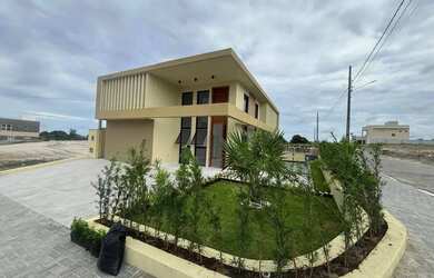 Imagem: A casa em condomínio possui 3 Dormitórios, 1 Banheiro, 1 Vaga