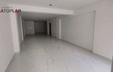 Imagem: O depósito possui 1 Vaga na garagem, 114m² de Área e está