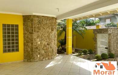 Imagem: A casa à venda possui 3 Dormitórios, 2 Banheiros, 3 Vagas