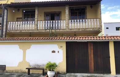 Imagem: A casa em condomínio possui 3 Dormitórios, 3 Banheiros, 2