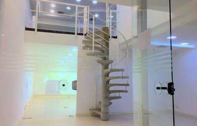 Imagem: O depósito possui 1 Vaga na garagem, 117m² de Área e está