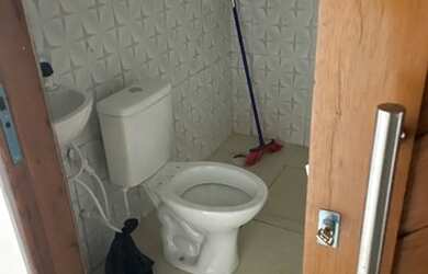 Imagem 4: Aluga casa na Cabo Reis em frente a lotérica 2/4 dois banheiros