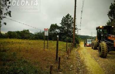 Imagem: O terreno possui 3.000m² de Área e está localizado em Jardim