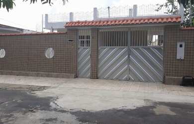 Imagem 1: Casa ao lado do Amazonas Shopping, entrada pela Djalma Batista