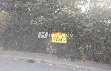 Imagem: O terreno possui 690m² de Área e está localizado em Jardim