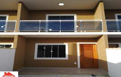 Imagem: A casa possui 2 Dormitórios, 2 Banheiros, 1 Vaga na garagem