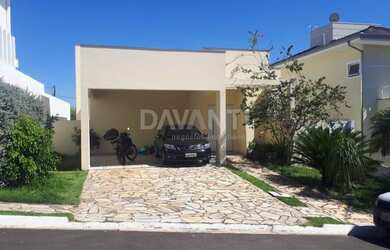 Imagem: A casa em condomínio possui 3 Dormitórios, 4 Banheiros, 2