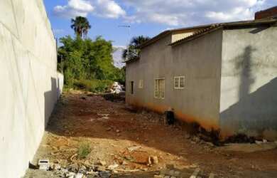 Imagem: O terreno possui 900m² de Área e está localizado em Setor