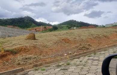 Imagem 6: Lote no Condomínio Olhos D x27 Água - Estudo carro no negócio