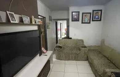 Imagem: A casa possui 2 Dormitórios, 1 Banheiro, 80m² de Área e