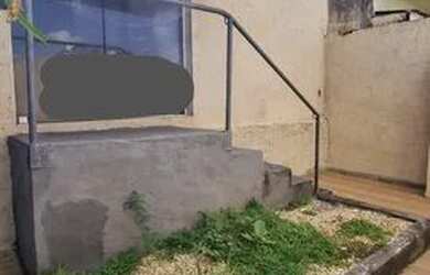 Imagem: A casa possui 3 Dormitórios, 3 Banheiros, 3 Vagas na garagem