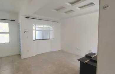 Imagem: A casa em condomínio possui 3 Dormitórios, 2 Banheiros, 2