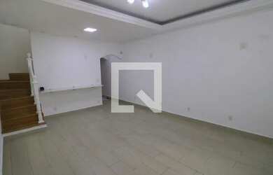 Imagem: A casa possui 4 Dormitórios, 3 Banheiros, 190m² de Área e