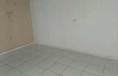 Imagem: A casa possui 2 Dormitórios, 1 Banheiro, 100m² de Área e