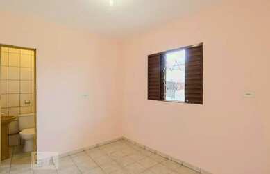 Imagem: A casa possui 1 Dormitório, 1 Banheiro e 30m² de Área e está