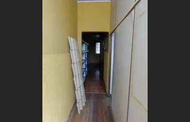 Imagem: A casa possui 3 Dormitórios, 4 Banheiros, 70m² de Área e