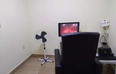 Imagem: A casa possui 4 Dormitórios, 3 Banheiros, 1 Vaga na garagem