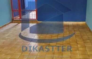 Imagem: A casa possui 3 Dormitórios, 3 Banheiros, 1 Vaga na garagem