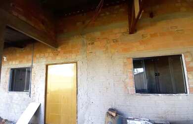 Imagem: A casa em condomínio possui 2 Dormitórios, 1 Banheiro, 3 Vagas