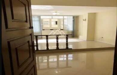 Imagem: O apartamento possui 2 Dormitórios, 2 Banheiros, 107m² de