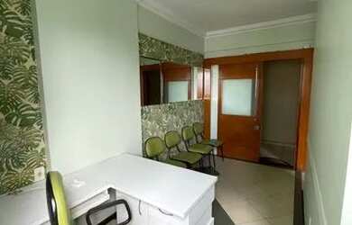 Imagem: O depósito possui 1 Vaga na garagem, 32m² de Área e está