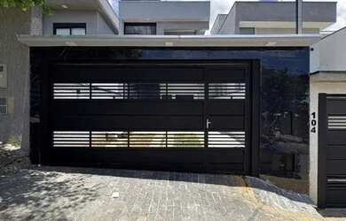 Imagem: A casa em condomínio possui 3 Dormitórios, 2 Banheiros, 2