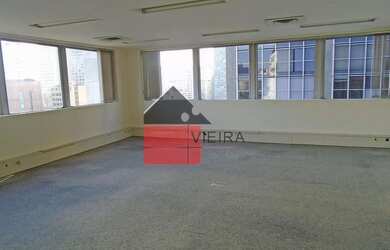 Imagem: O depósito possui 170m² de Área e está localizado em Centro