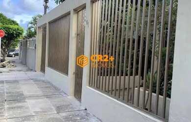 Imagem: A casa possui 4 Dormitórios, 3 Banheiros, 3 Vagas na garagem