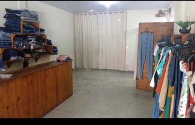 Imagem 4: Loja de roupas montada bairro. Laranjeiras Betim rua principal