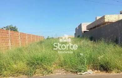 Imagem: O terreno possui 250m² de Área e está localizado em Loteamento