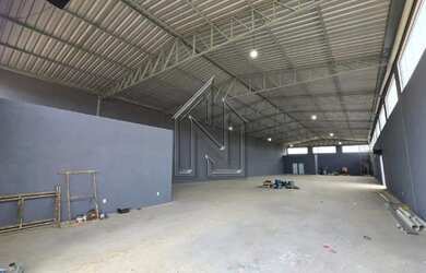 Imagem 2: Galpão NOVO para locação com 900m² - 912 sul avenida 95