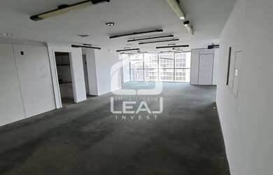 Imagem: O depósito possui 2 Vagas na garagem, 150m² de Área, Imóvel