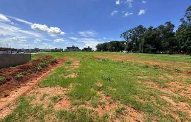 Imagem: O terreno possui 405m² de Área e está localizado em Jardins