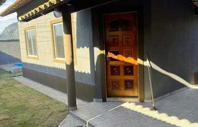 Imagem 3: Casa na 87 esquina meio terreno com piscina e churrasqueira