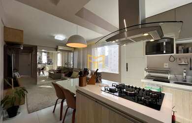 Imagem: O apartamento possui 2 Dormitórios, 2 Banheiros, 1 Vaga na